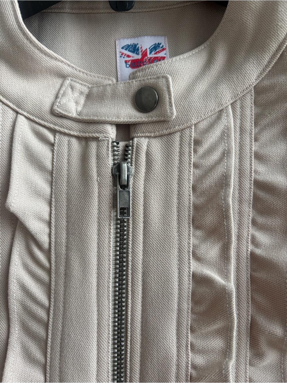 Barclay Beige Ruffled Zip-Front Jacket - Size 2 - Picture 7 of 11